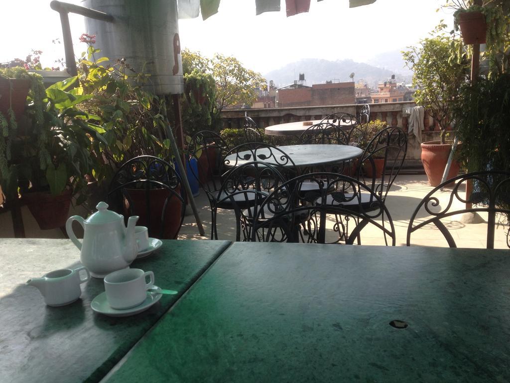 Kathmandu Peace Guesthouse Экстерьер фото
