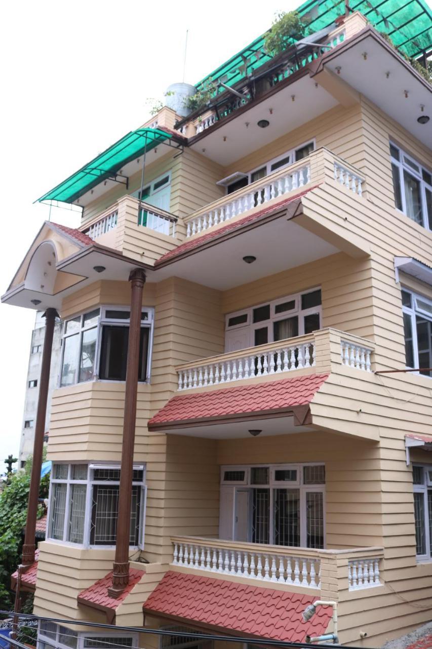 Kathmandu Peace Guesthouse Экстерьер фото
